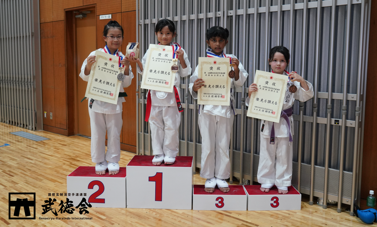 30.小学1・2年女子〈B級〉